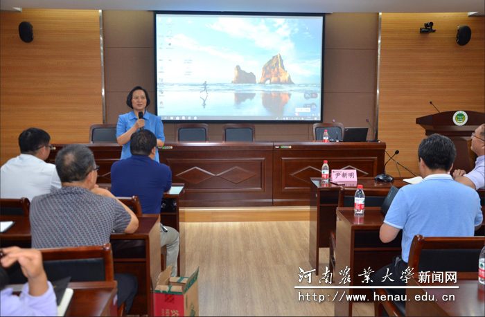 ��У���������ڴ���һ������רҵ��֤�������Ͻ���